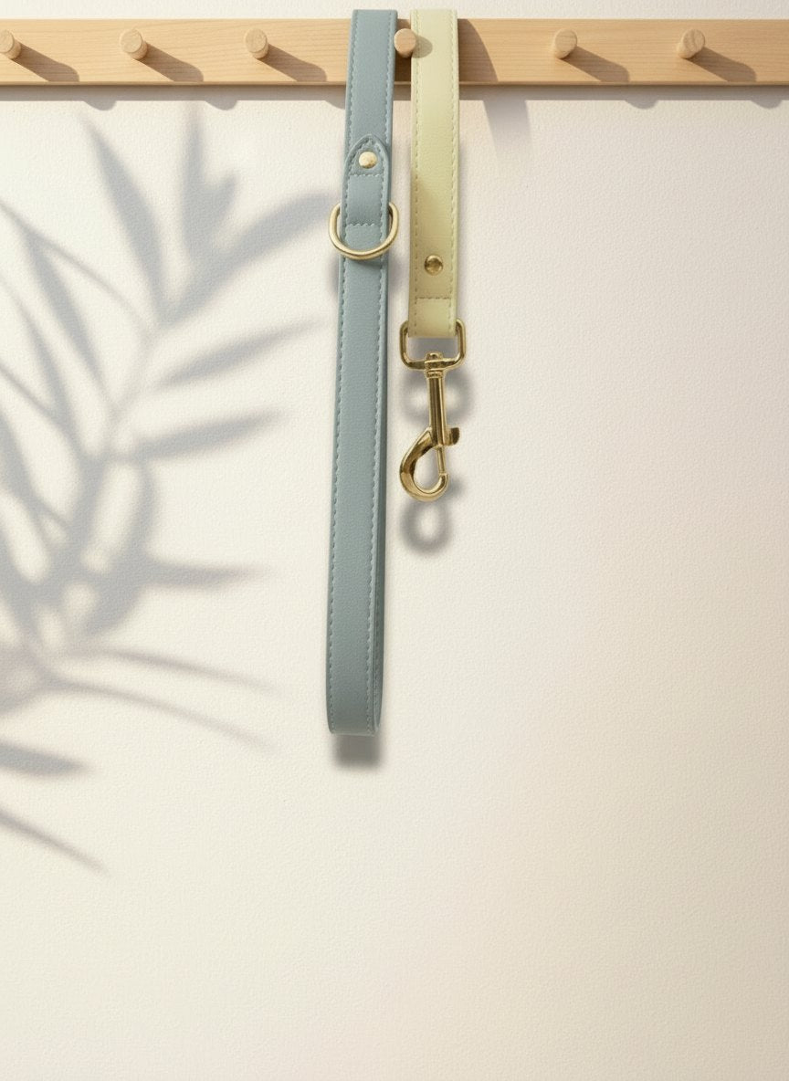 The Calm Leash – Lichtblauw